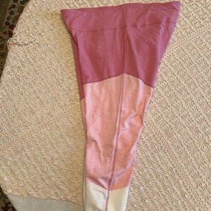 Two pairs of GAP XXL Performance Cotton Capri pants